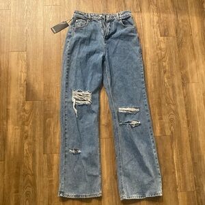 Boohoo Jeans Brand new never worn with tag on it size 36